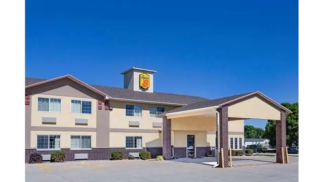 Super 8 by Wyndham Emmetsburg