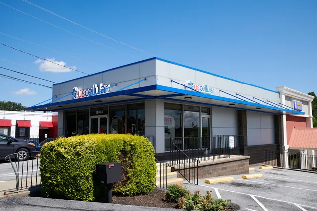 UScellular & T-Mobile