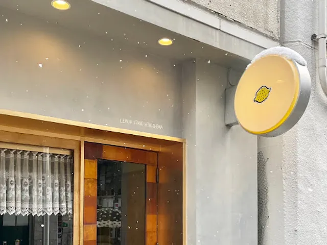 Lemon Stand Hiroshima (Lemon sour, Craft beer, Raw oyster, Curry, Natural wine)