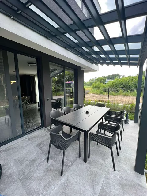 Вилас парк Лозенец (Луксозенец)