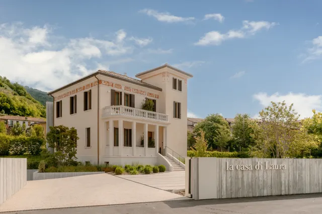 LA CASA DI LAURA