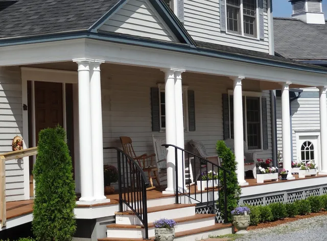 Williston Village Inn