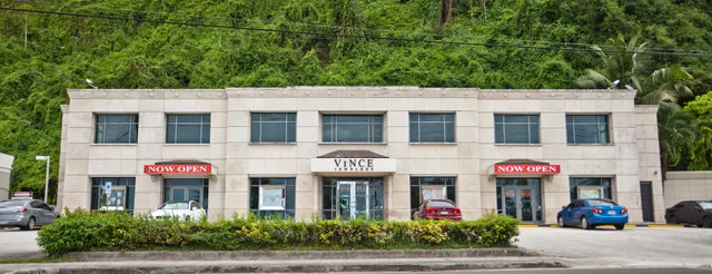 Vince Jewelers Landmark Boutique
