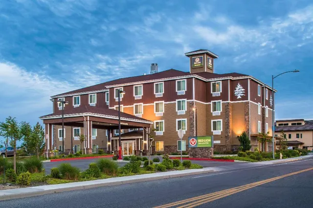 Red Lion Inn & Suites Des Moines