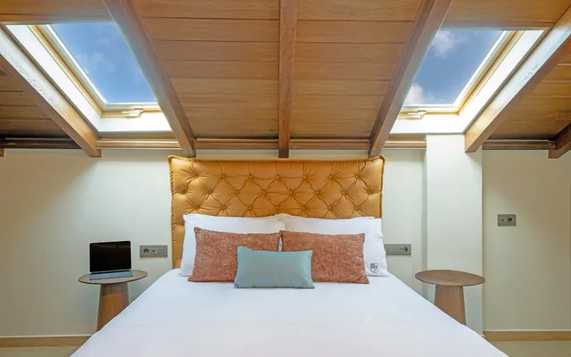 Sitovolonas Superior Accommodation