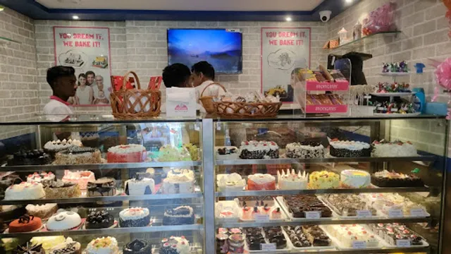 Monginis Cake Shop