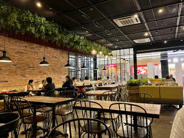 Gringo Chicken, Ribs & Friends | SM City Legazpi