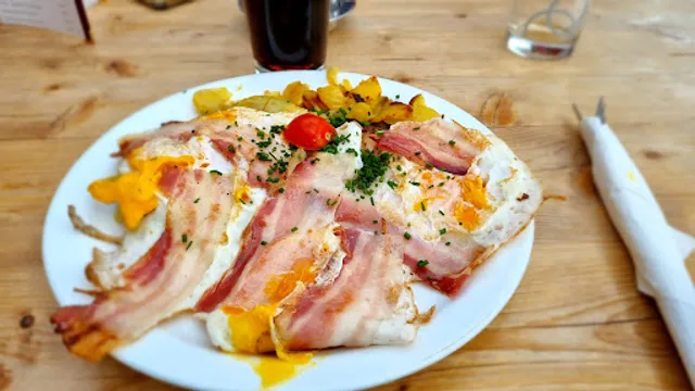 Skihütte Einkehrschwung