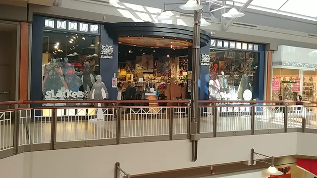 Slackers Music, Movies, Games, Toys & Comics