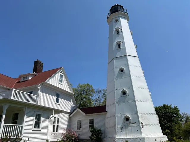 Wisconsin State Historical Marker 535: North Point Light Station