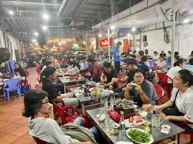 Quán Lẩu Bò Hai Tín