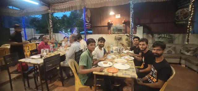 Hotel swarajya .. Mutton Bhakri & Biryani House.