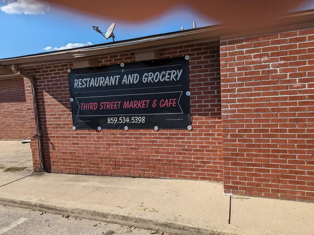 Third Street Market & Cafe