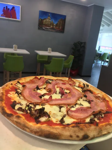 La Giungla (Mondopizza) - Pizzeria Con Area Giochi Bambini