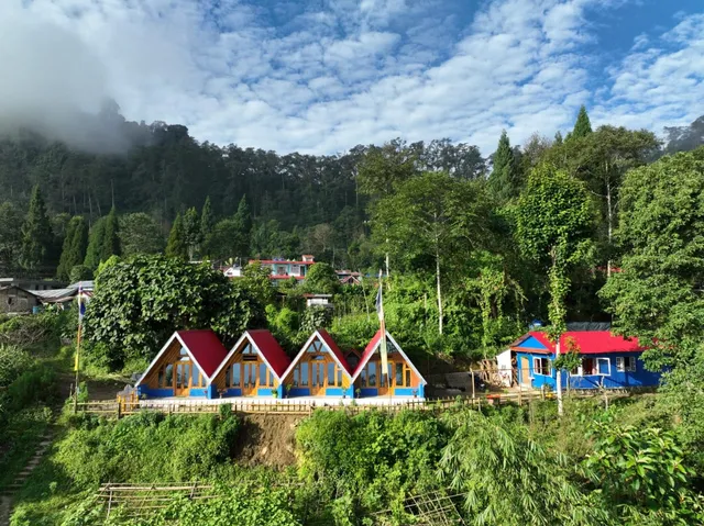 Aditis Stay, Mairung Gaon