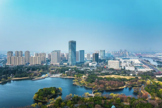 Auto City Ruili Hotel