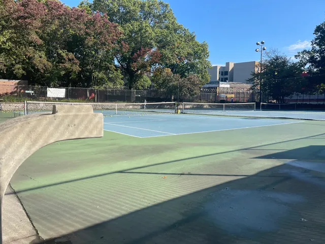 Lincoln Terrace Park Tennis Courts