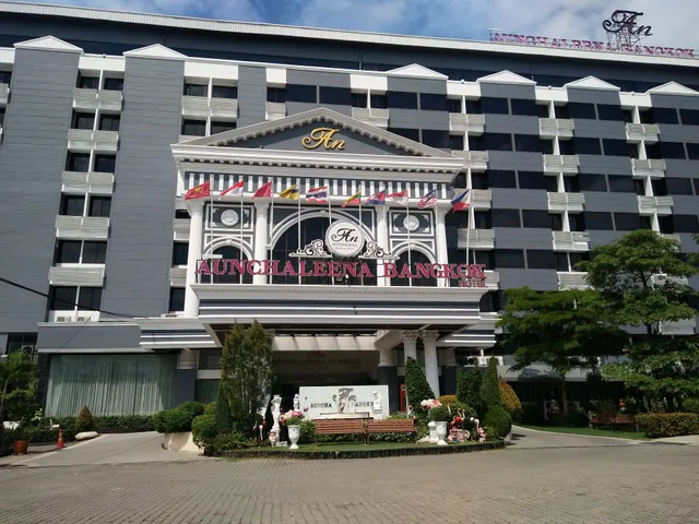 Aunchaleena grand Hotel