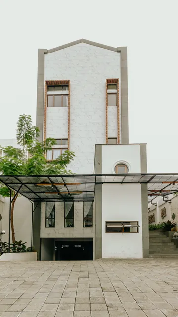 Urbanest Inn House Slipi