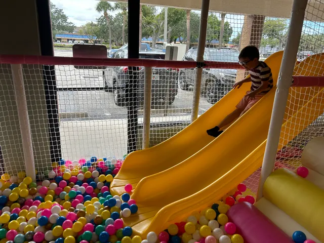 RM LITTLE TOWN & BOBA CAFE