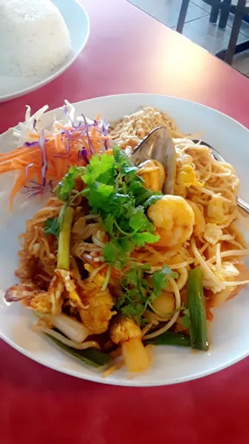 Thai Breeze Bistro