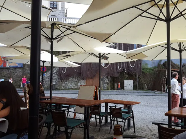 Restaurante La Parra