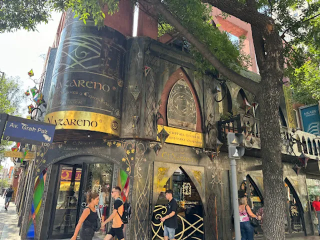 El Nazareno: Fábrica Familiar de Alfajores y Especialidades.