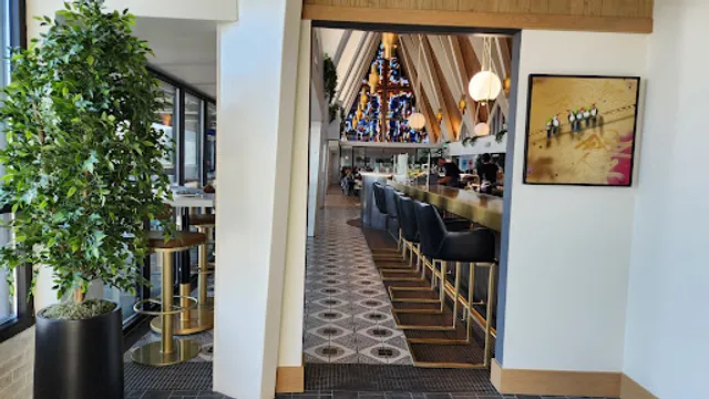 The Foxtail On The Lake