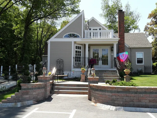 Basha's Natural Marketplace