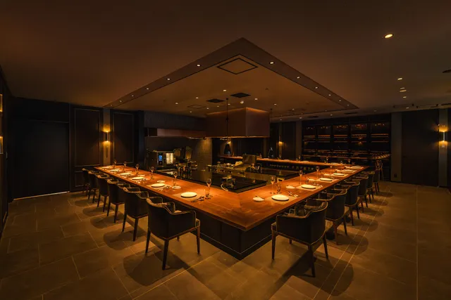 LES CINQ SENS レサンクサンス