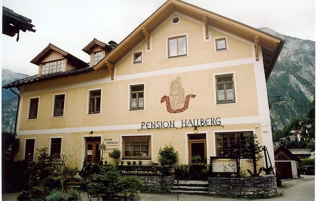 Pension - Hallberg