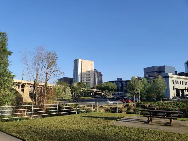 Buffalo Bayou Hike and Bike Trail Downtown - South Bank