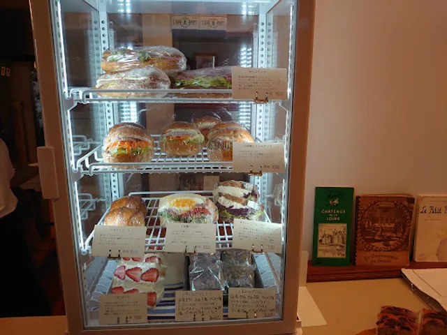 レスタミネエマ