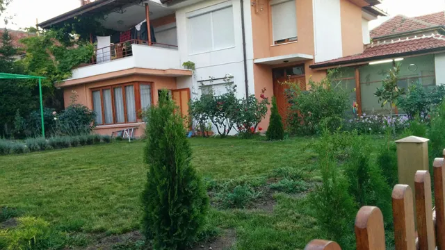 Къща за гости "Димови" - гр. Бяла