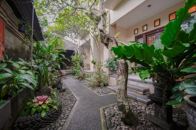 Shana Homestay by EPS