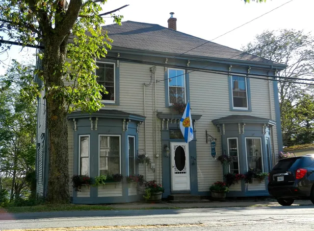 Pelham House Bed and Breakfast