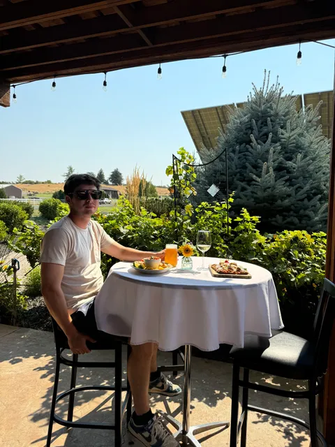 DoodleVines Winery & Event Center