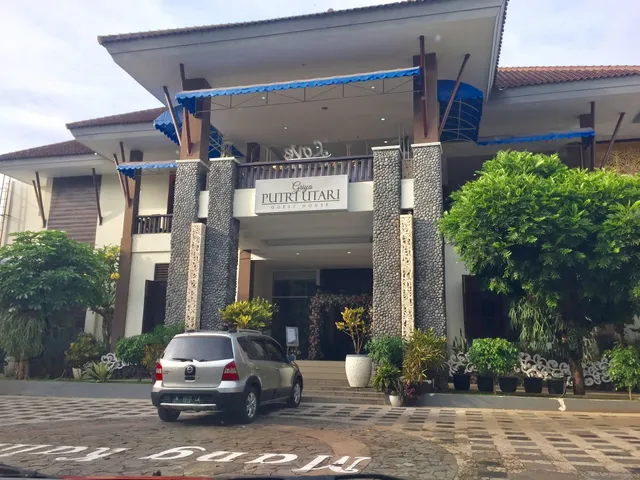 Putri Utari Guest House