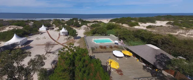 Glamping y Camping Playa Escondida
