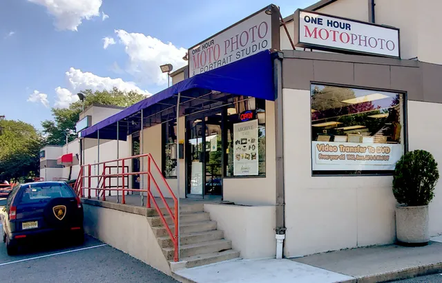 The Picture Spa at Moto Photo