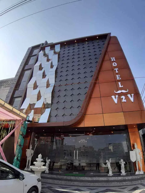 Hotel V2V