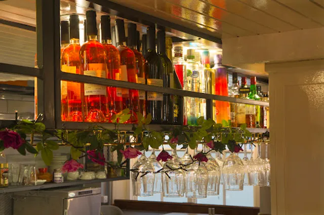 The Still Meze, Bar and Restaurant