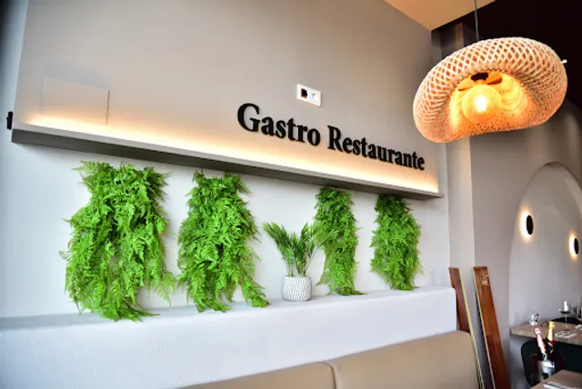 Number 7, Gastro Restaurant