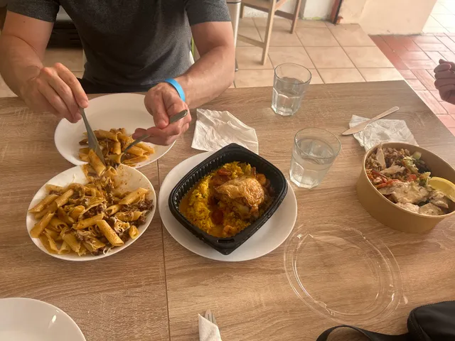 sarl waytasine " restaurant les deux palmiers "