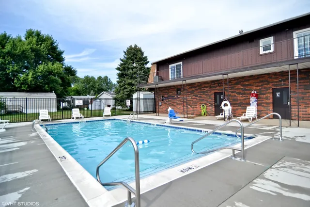 Mansard Du Lac Manufactured Home Community