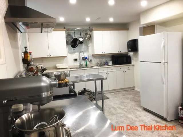 Lum Dee Thai Kitchen