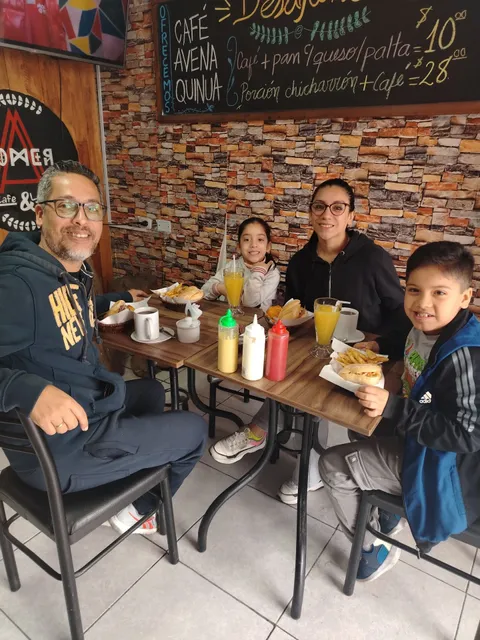 "A COMER GUSTO Y SABOR"