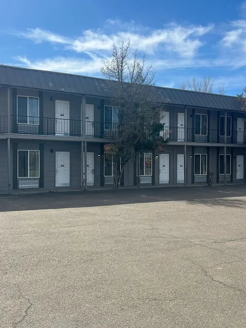 Sundowner Inn Forsyth