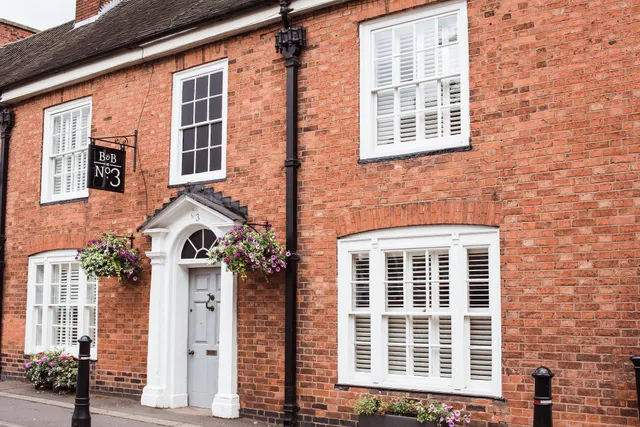 B&B at No.3 & Jaffles cafe bar