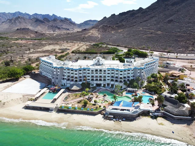 Hotel San Carlos Plaza, Beach & Convention Center